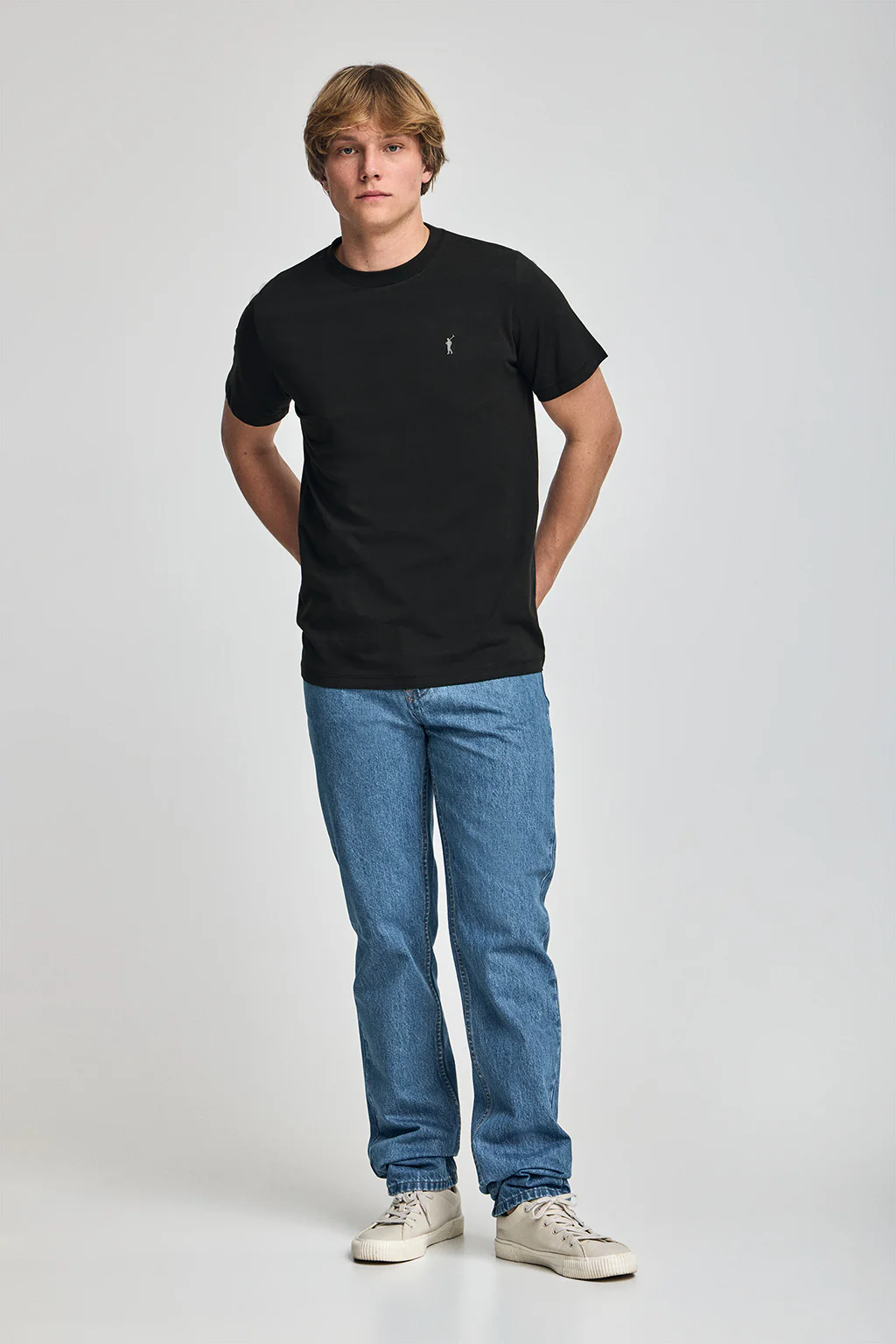 Short-sleeve T-shirt with Rigby Go logo 3 pack (black, denim blue and white) - Image 15