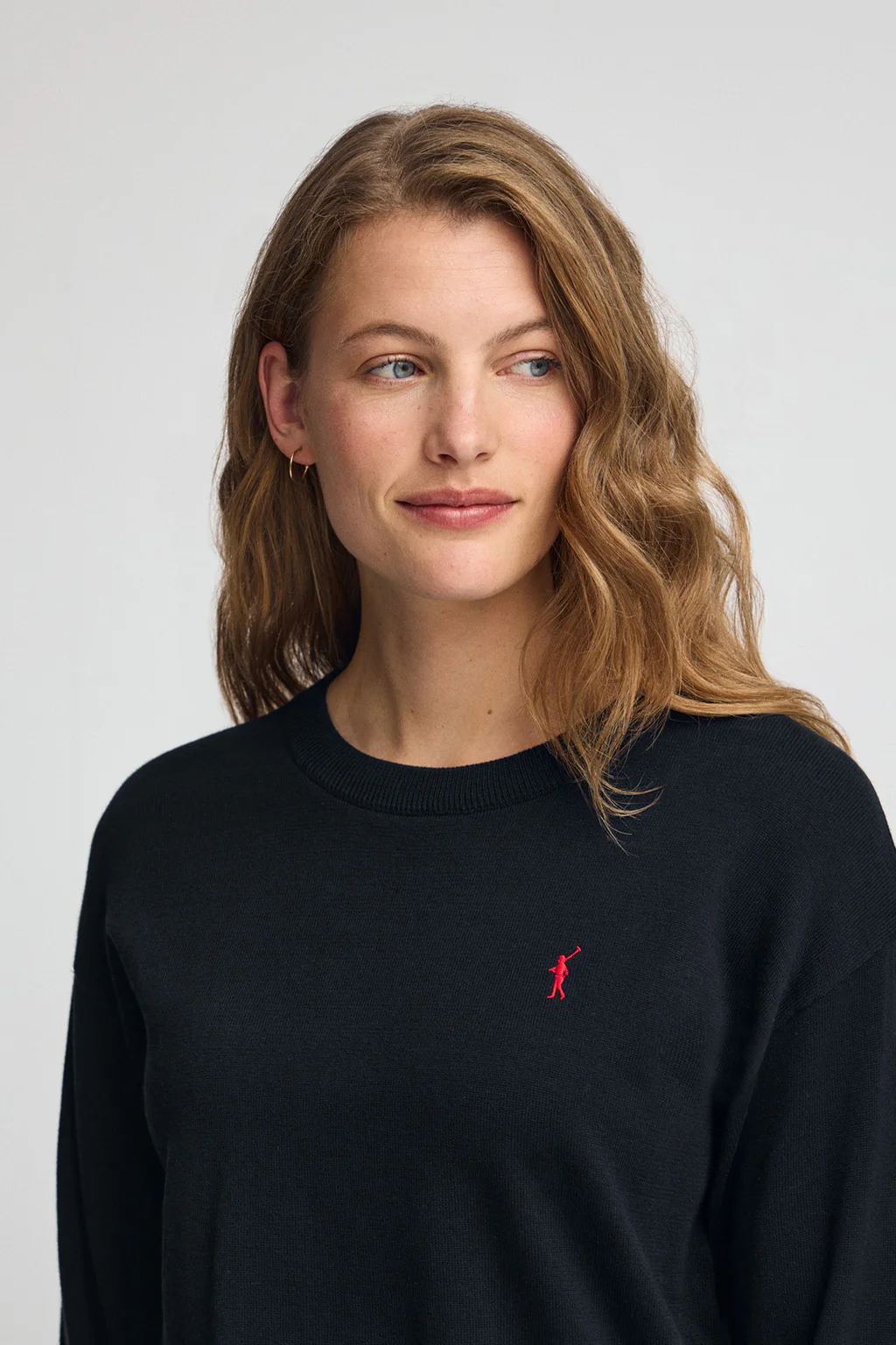 Women’s 2-pack knit jumpers in navy and light brown with round neck and Rigby Go embroidery - Image 8