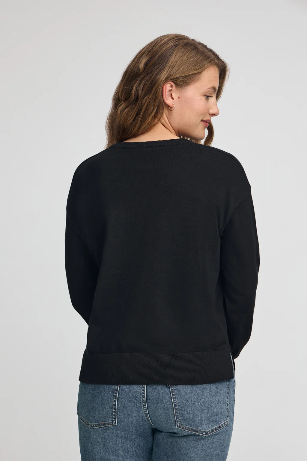 Women’s 2-pack cotton knit jumpers in black and pink marl with V-neck and Rigby Go embroidery - Image 10