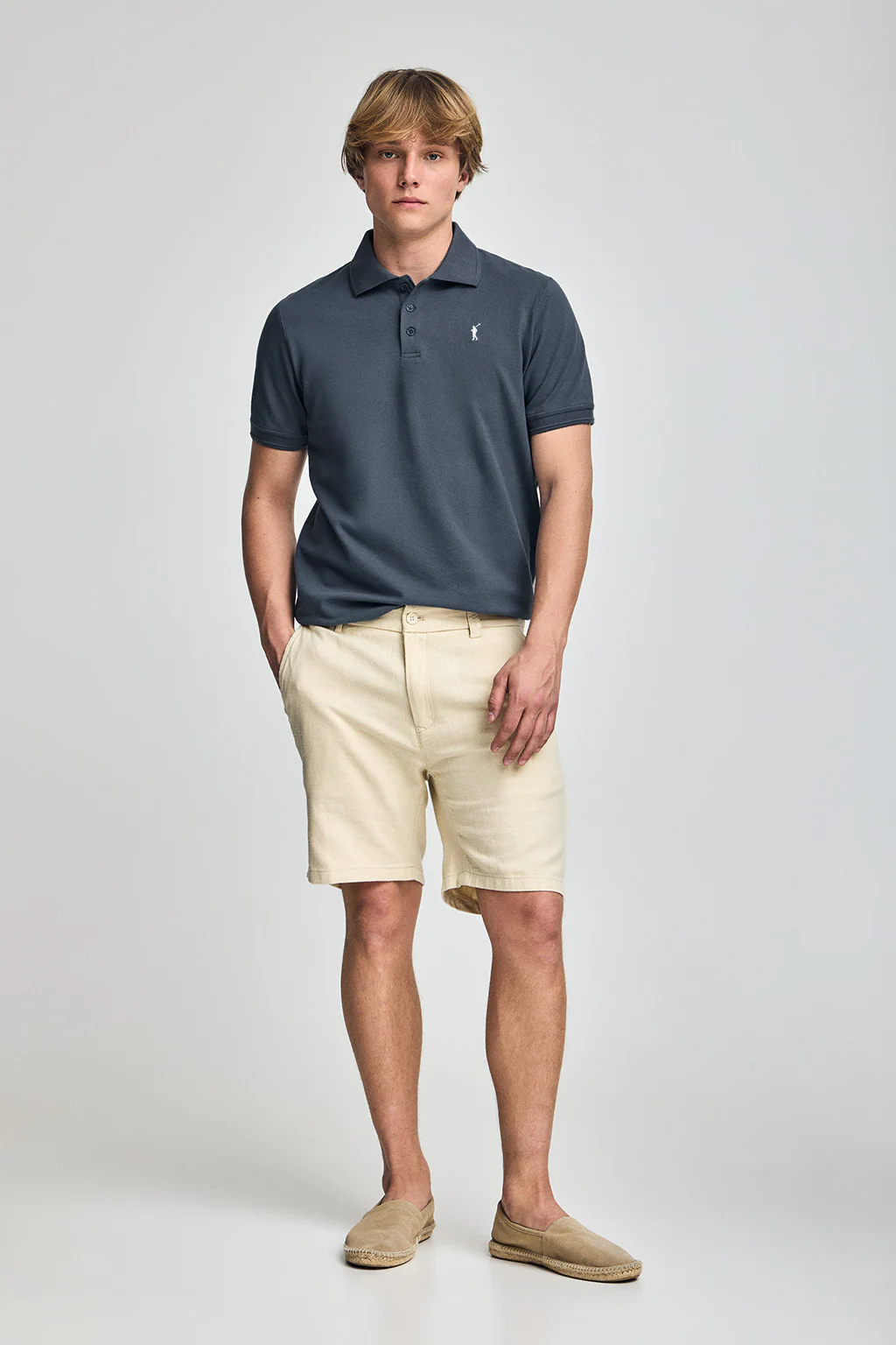 Three-button polo shirt with Rigby Go logo 3 pack (maroon, denim blue and beige) - Image 15