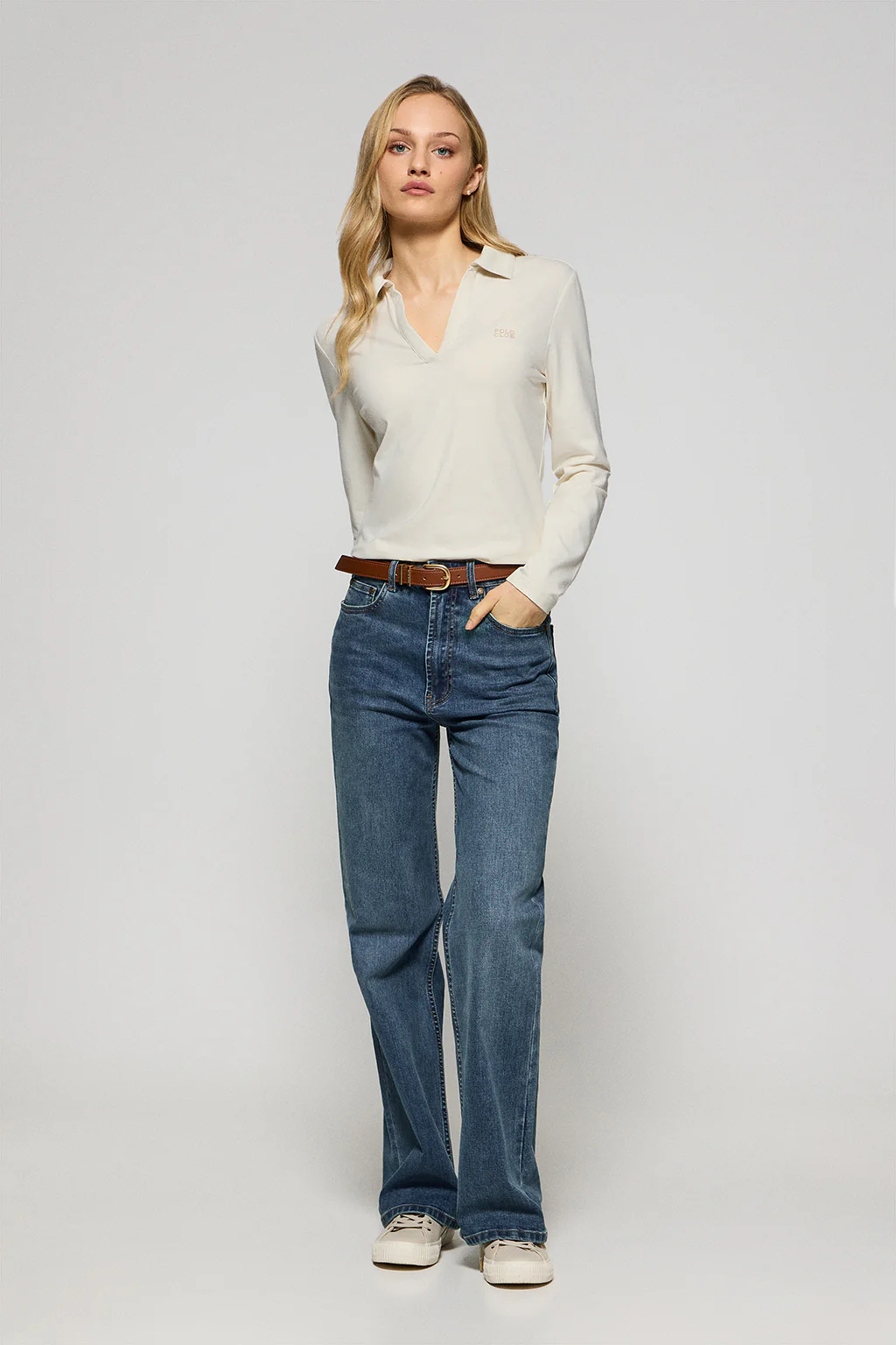 Nude buttonless polo shirt Pia with rubber Polo Club logo - Image 4