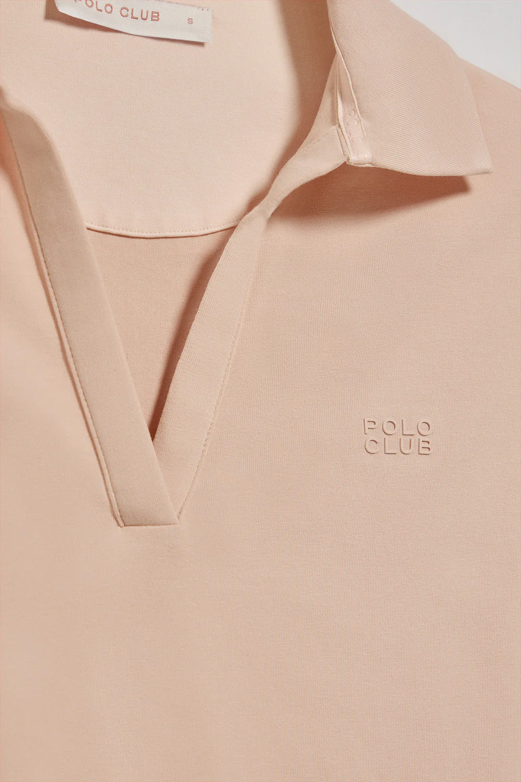 Blush-pink buttonless polo shirt Pia with rubber Polo Club logo - Image 6