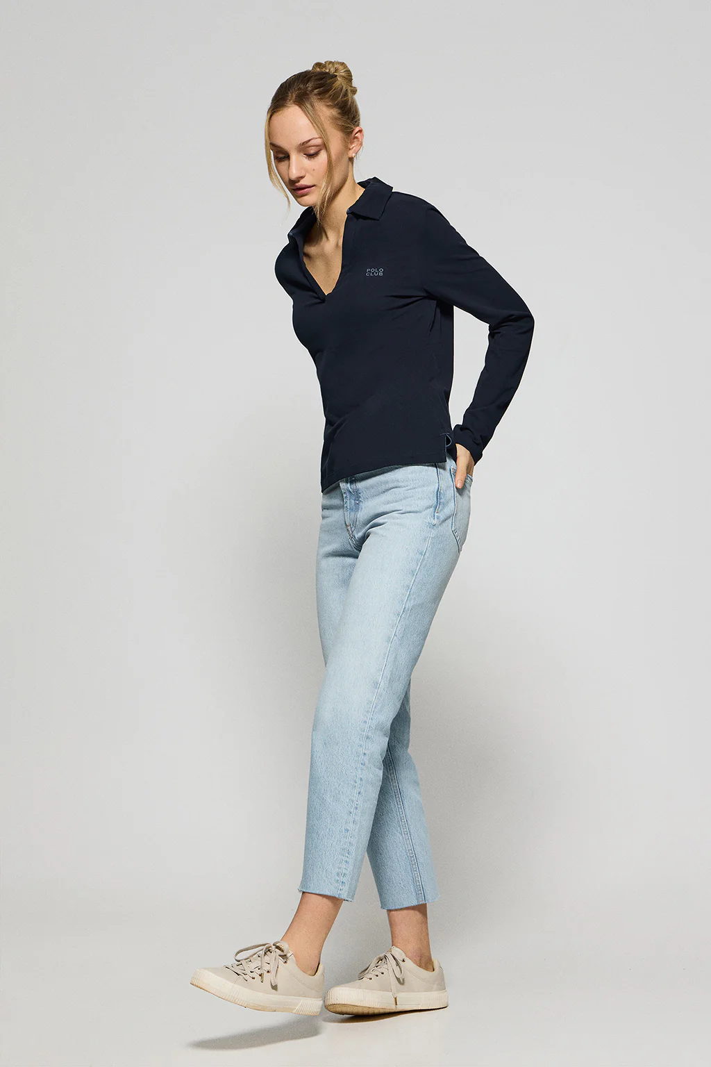 Navy-blue buttonless polo shirt Pia with rubber Polo Club logo - Image 4