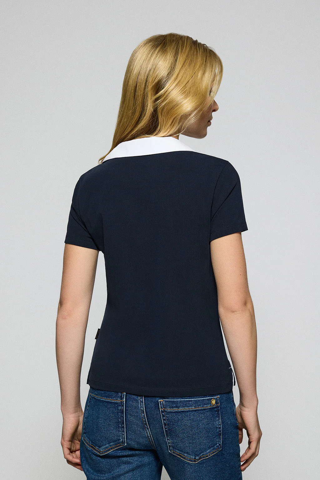 Navy-blue buttonless polo shirt Nautic with nautical detail on the chest - Image 8