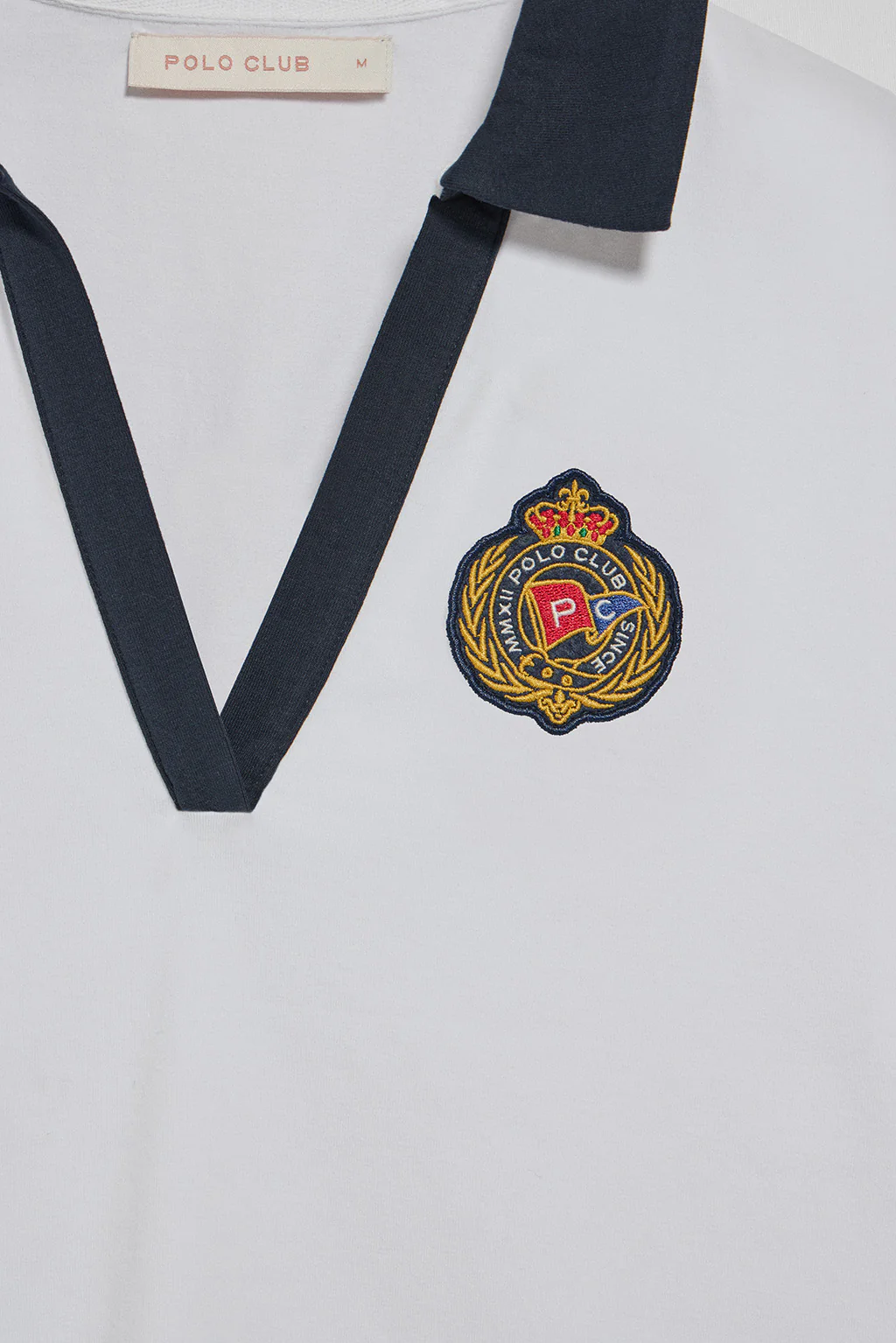 White buttonless polo shirt Nautic with nautical detail on the chest - Image 7