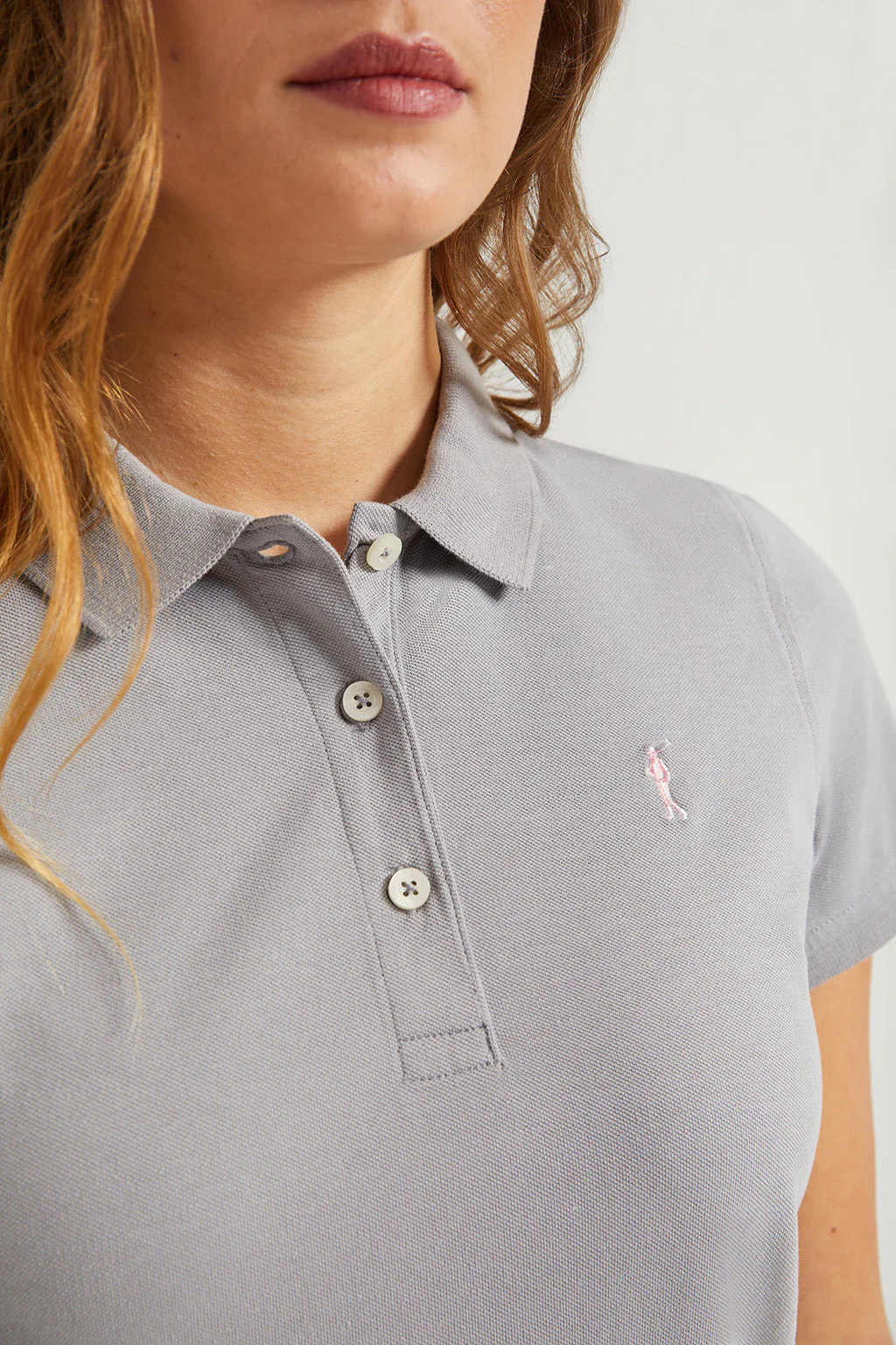 Grey short-sleeve pique polo shirt with Rigby Go logo - Image 4