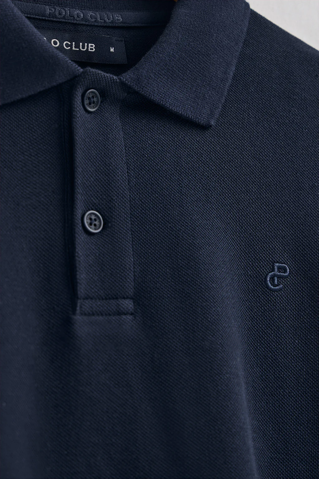 Navy-blue two-button polo shirt in linen and cotton with embroidered monogram - Image 6