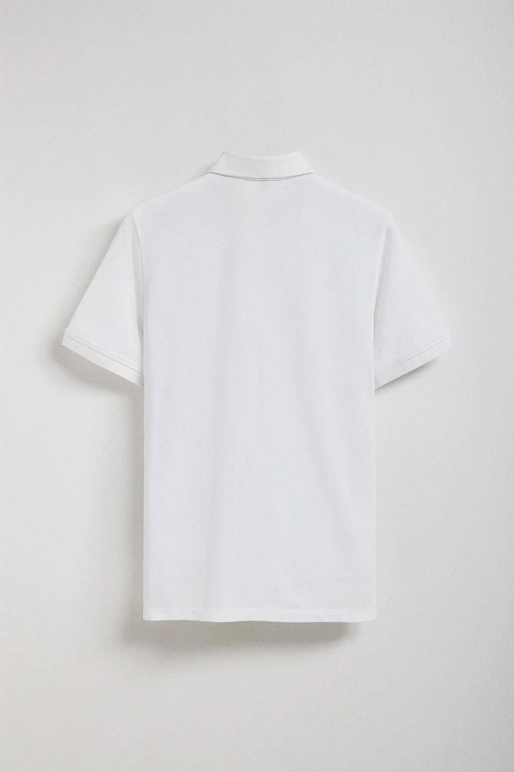 White two-button Portos polo shirt with Polo Club rubberised twill patch detail - Image 8