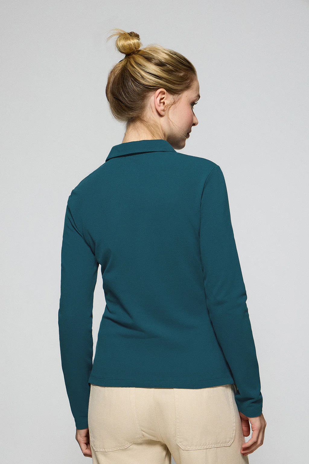 Blue five-button polo shirt Priyanka with Rigby Go embroidery - Image 4