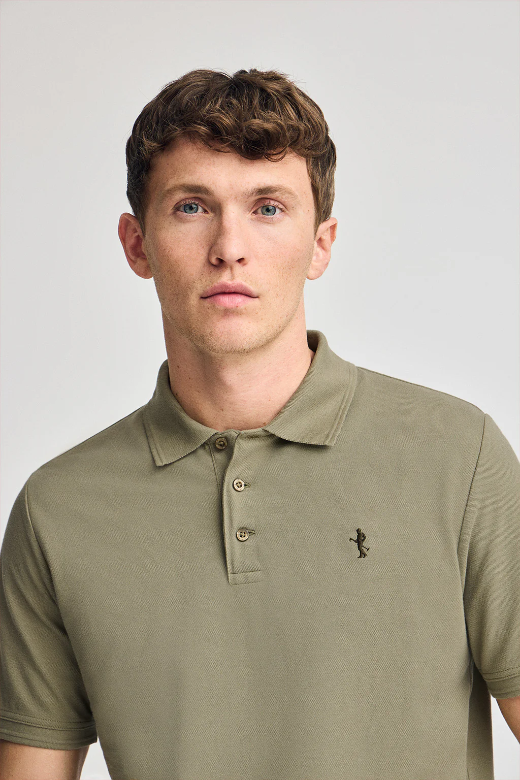 Light-green short-sleeve pique polo shirt with Rigby Best embroidery - Image 3