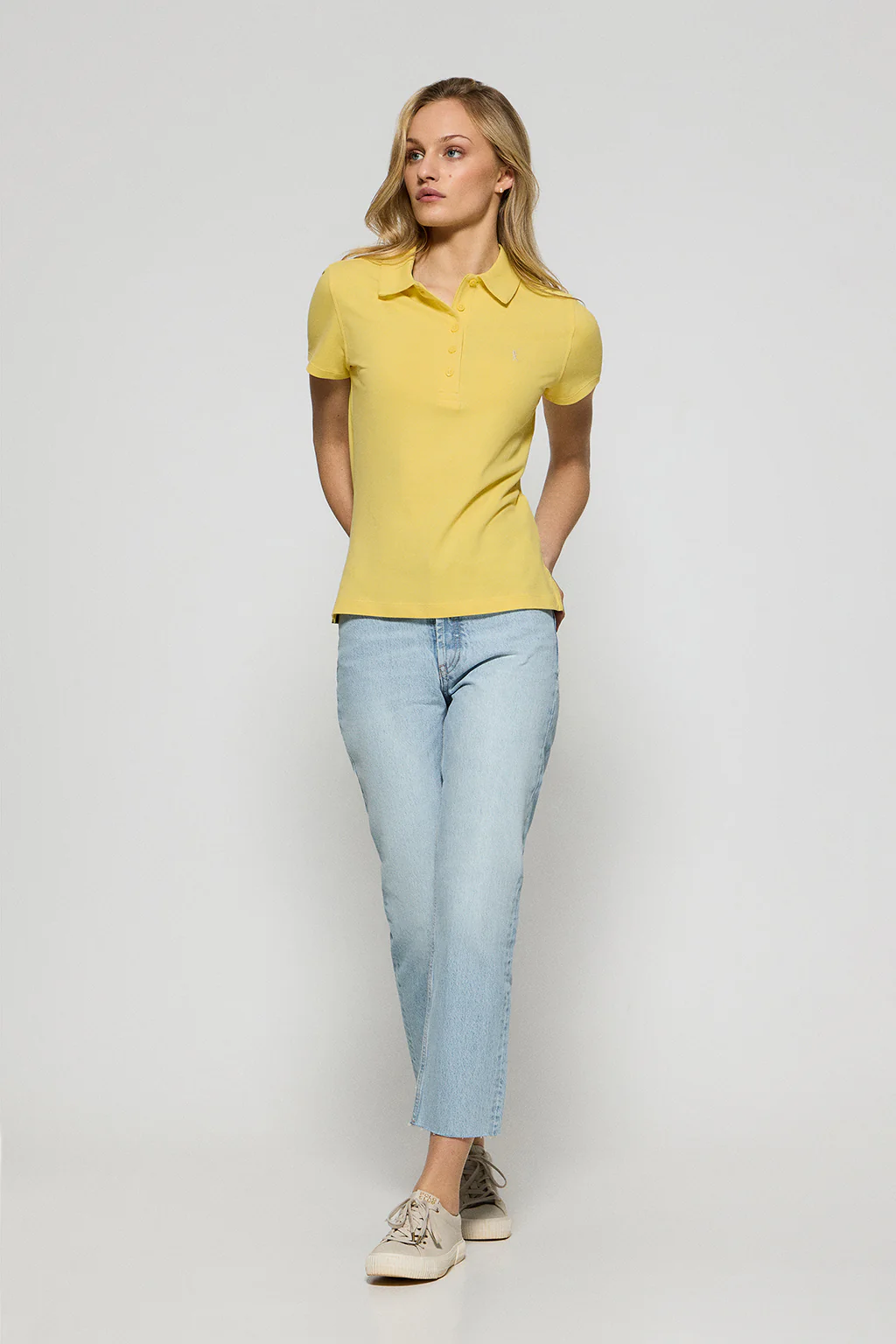 Light-yellow five-button polo shirt Pereira with Rigby Go embroidery - Image 4