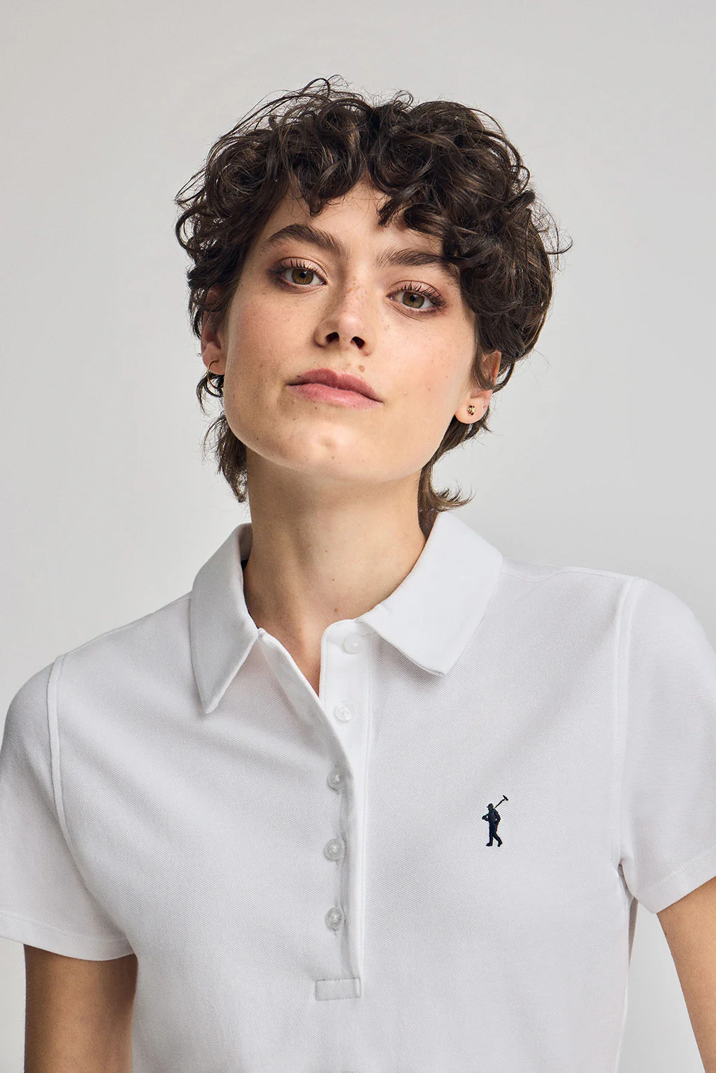 White five-button polo shirt Pereira with Rigby Go embroidery - Image 3