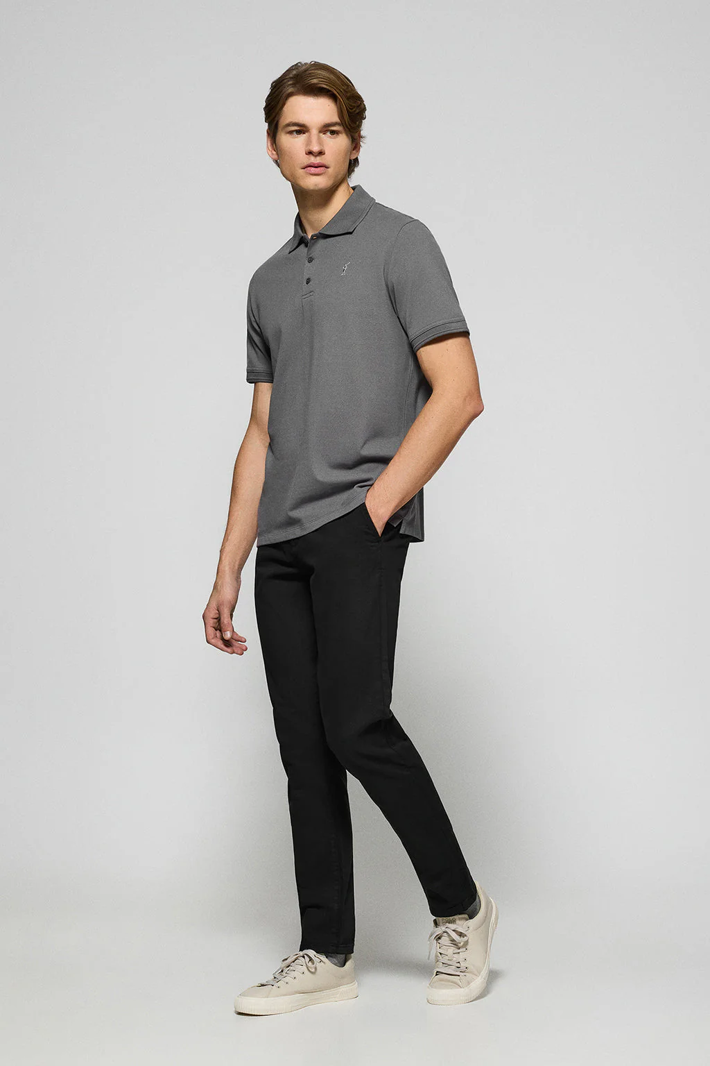 Asphalt-grey polo shirt with three buttons and Rigby Go embroidered logo - Image 3
