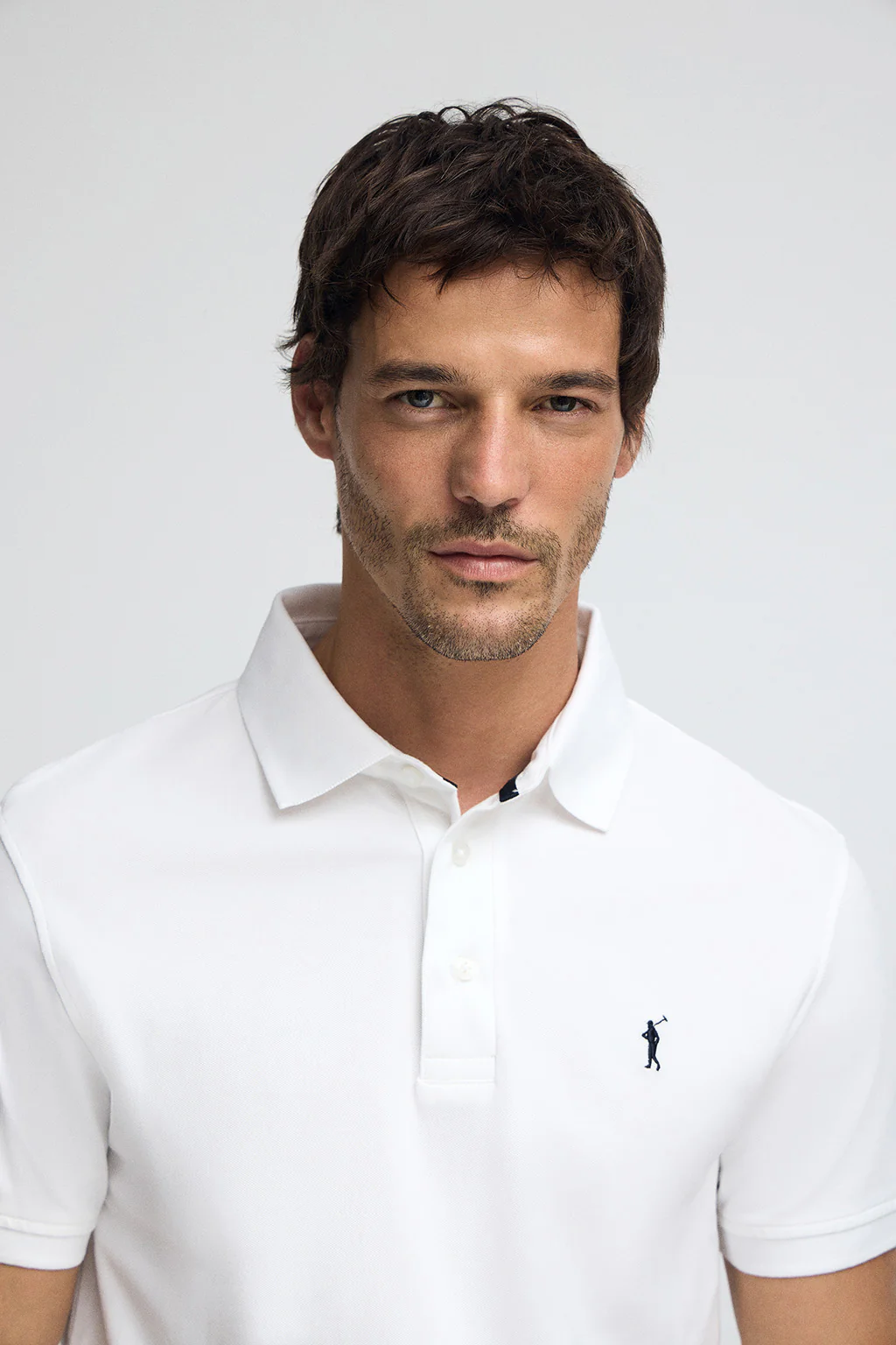 White slim-fit pique polo shirt with Rigby Go embroidered logo - Image 2