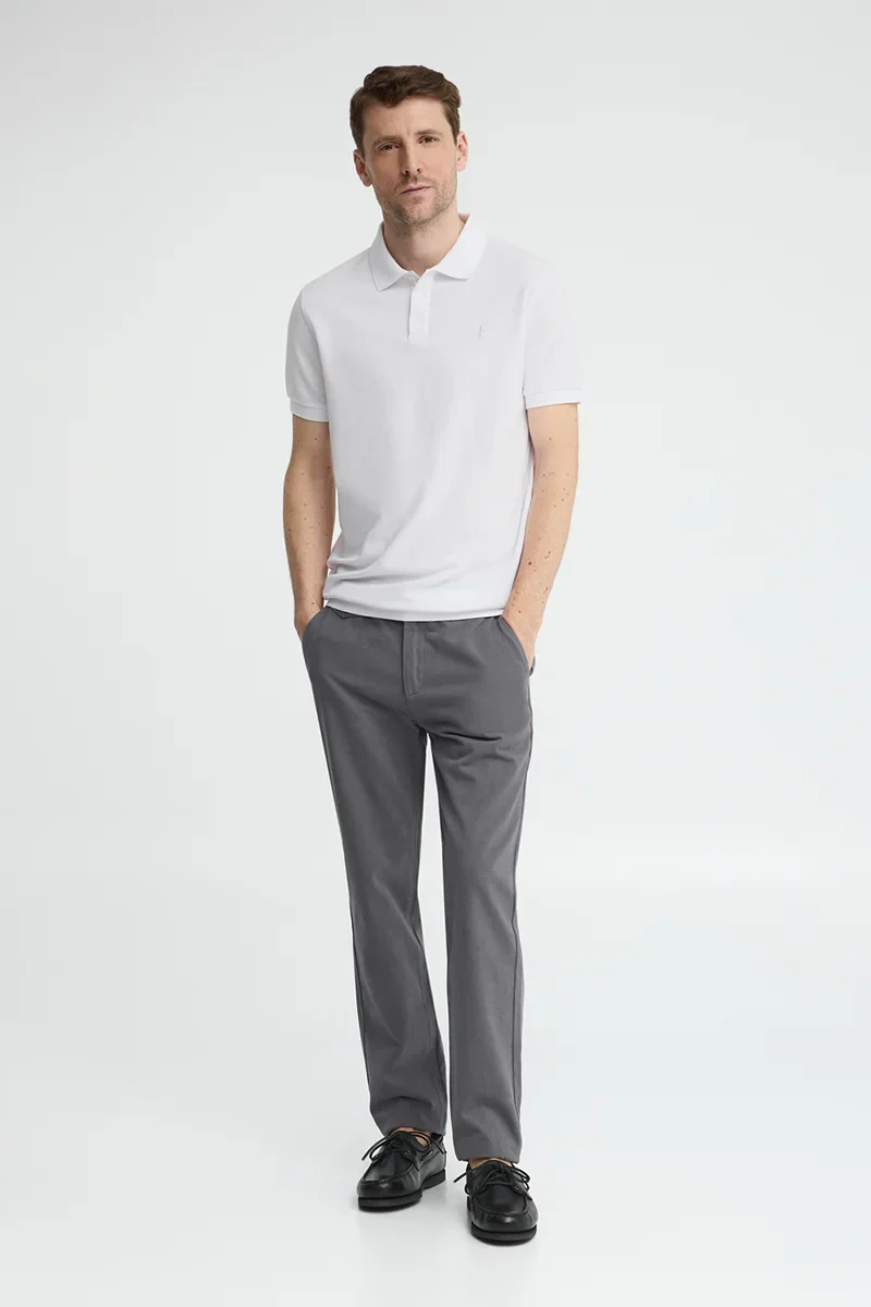 White cotton-linen polo shirt with Rigby Go embroidery - Image 3