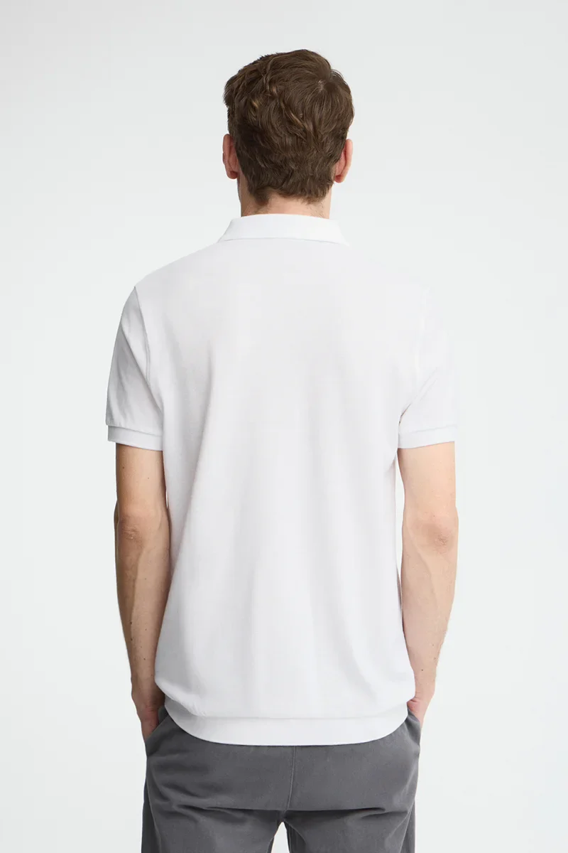 White cotton-linen polo shirt with Rigby Go embroidery - Image 4