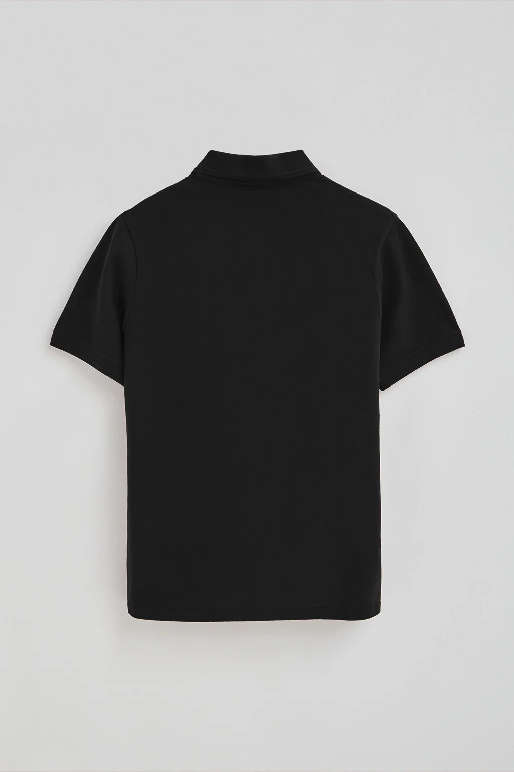 Black pique polo shirt with Rigby Go embroidered logo - Image 7