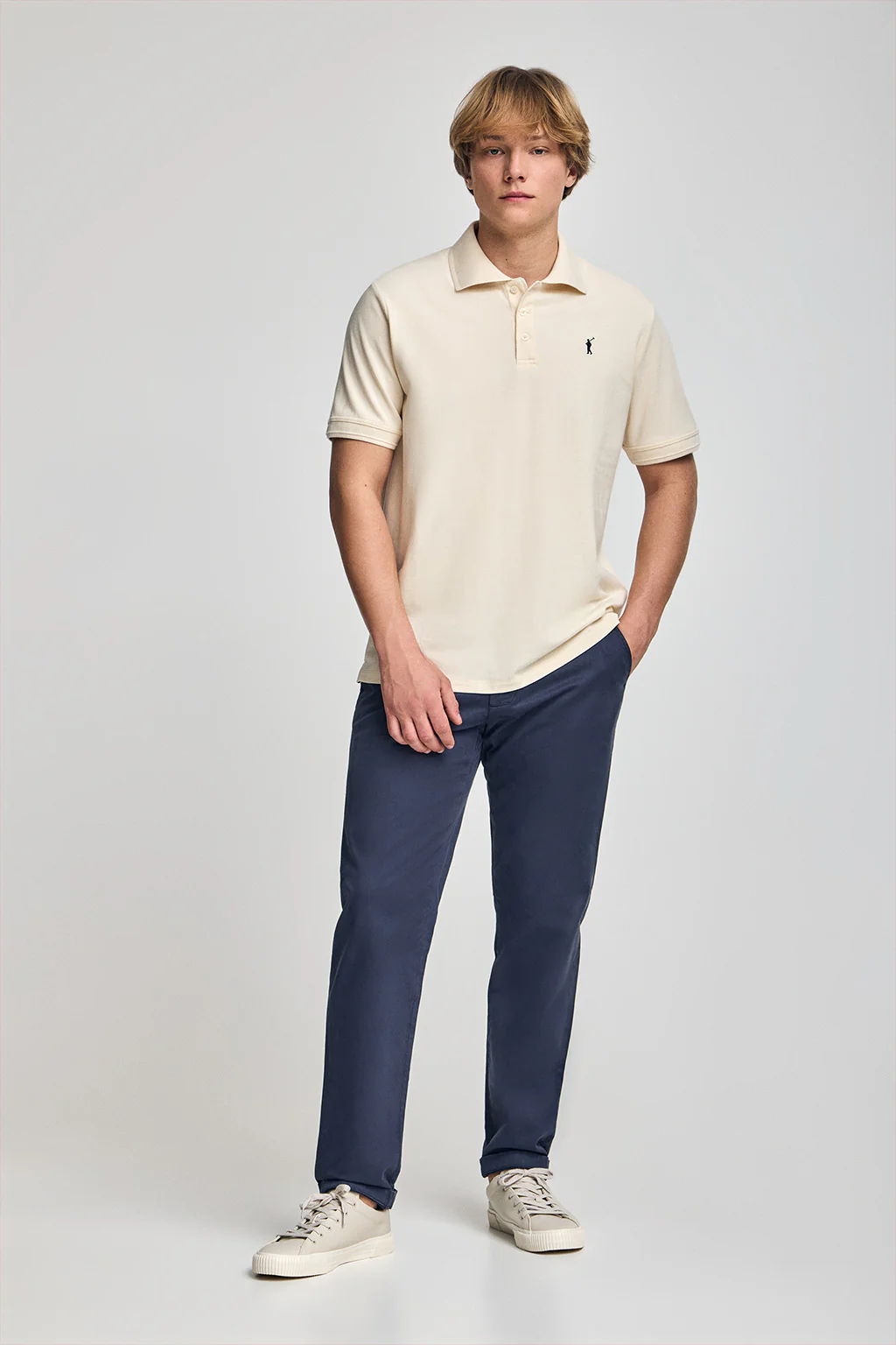Nude short-sleeve polo shirt with three buttons and Rigby Go embroidered logo - Image 3