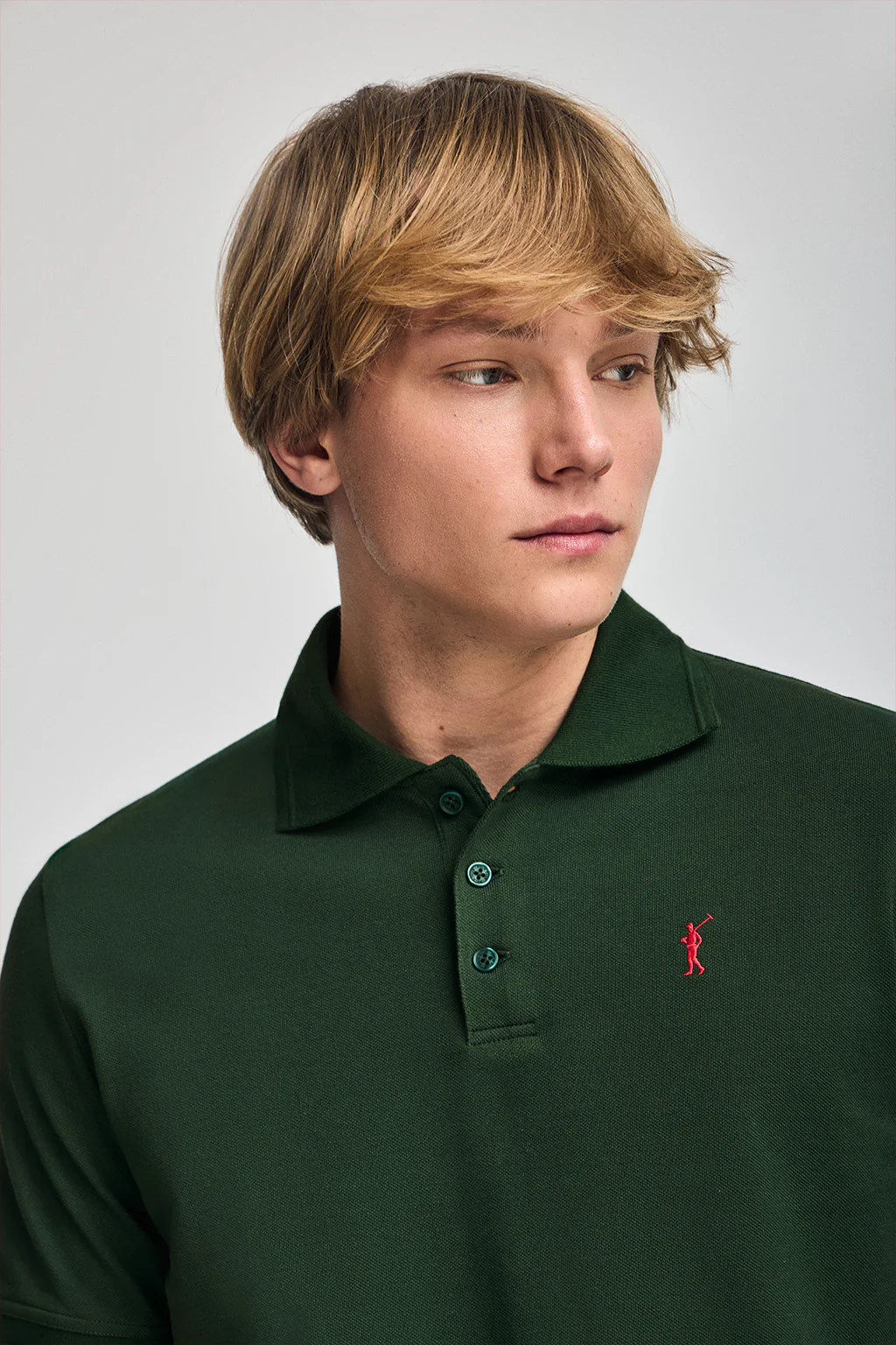 Bottle-green short-sleeve polo shirt with three buttons and Rigby Go embroidered logo - Image 3