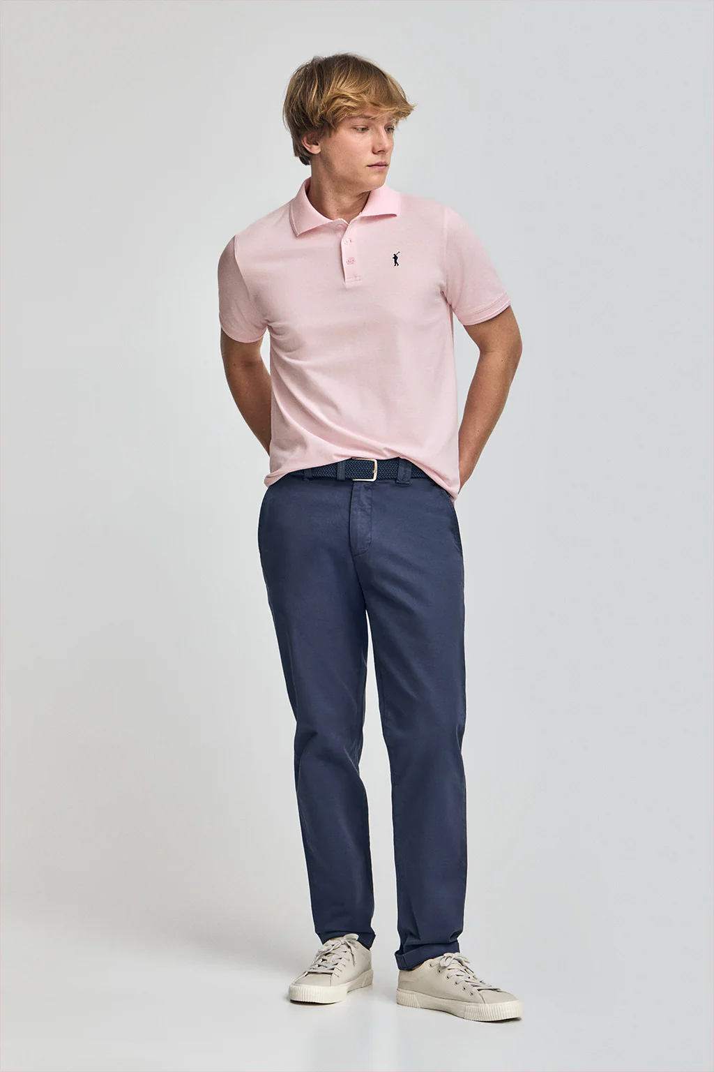 Pink short-sleeve polo shirt with three buttons and Rigby Go embroidered logo - Image 4