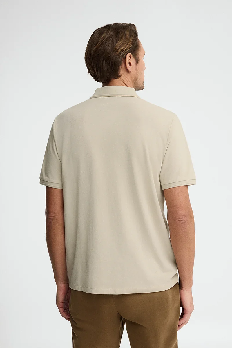 Beige short-sleeve polo shirt with Rigby Go embroidered logo - Image 5