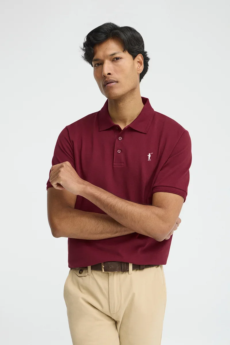 Maroon short-sleeve polo shirt with Rigby Go embroidered logo - Image 2