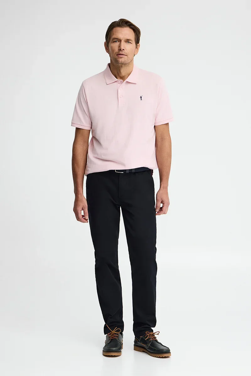 Pink short-sleeve polo shirt with Rigby Go embroidered logo - Image 4