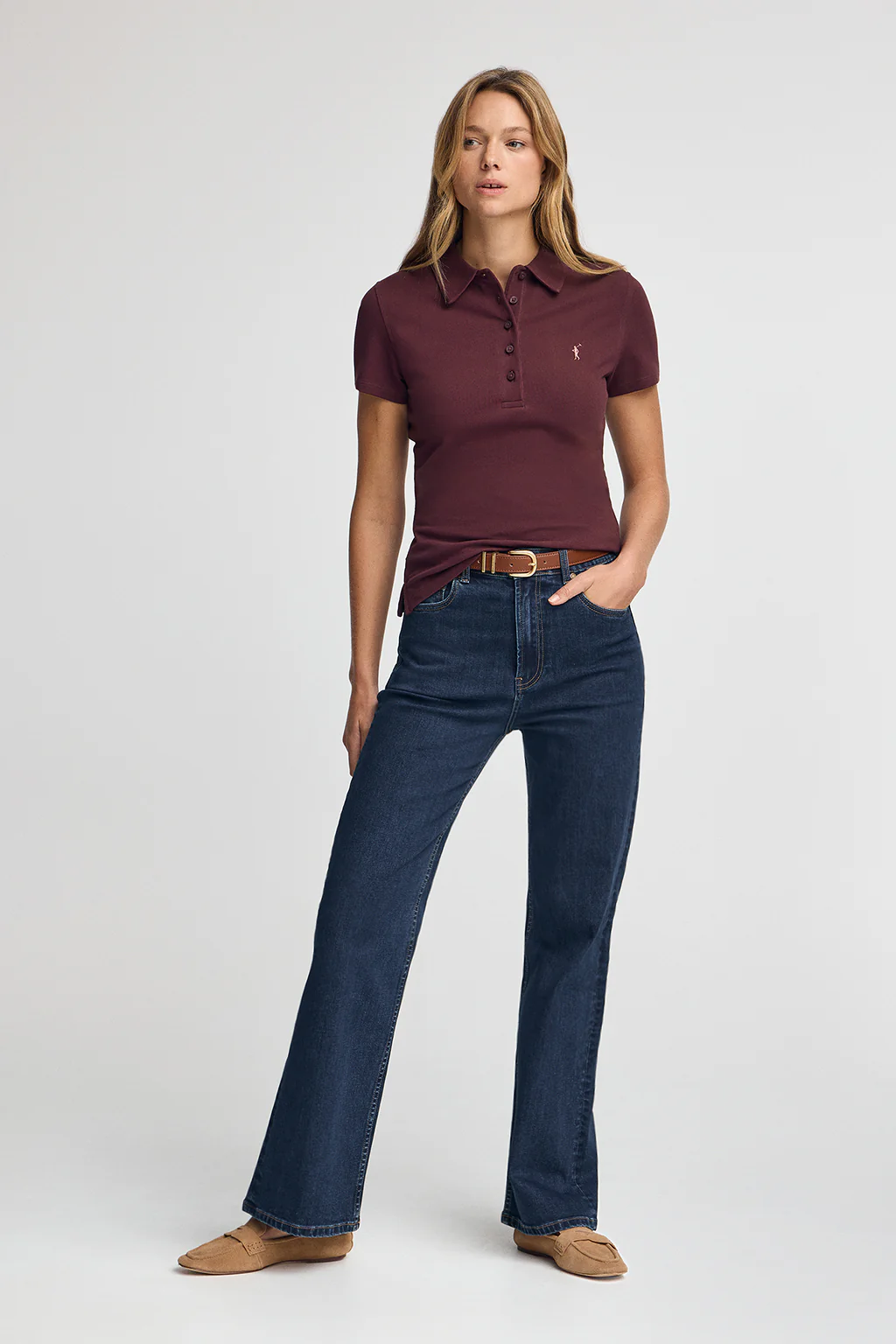 Burgundy pique polo shirt with five-button collar and Rigby Go embroidery - Image 3