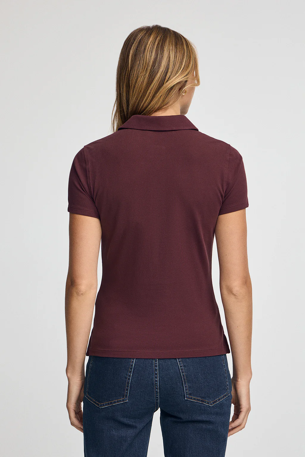 Burgundy pique polo shirt with five-button collar and Rigby Go embroidery - Image 4