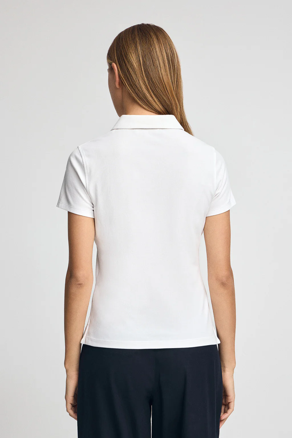 White pique polo shirt with five-button collar and Rigby Go embroidery - Image 4