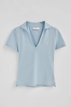 Light-blue buttonless polo shirt in linen and cotton with Rigby Go embroidered logo - Image 5