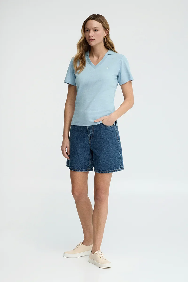 Light-blue cotton-linen polo shirt with buttonless collar and Rigby Go embroidery - Image 3