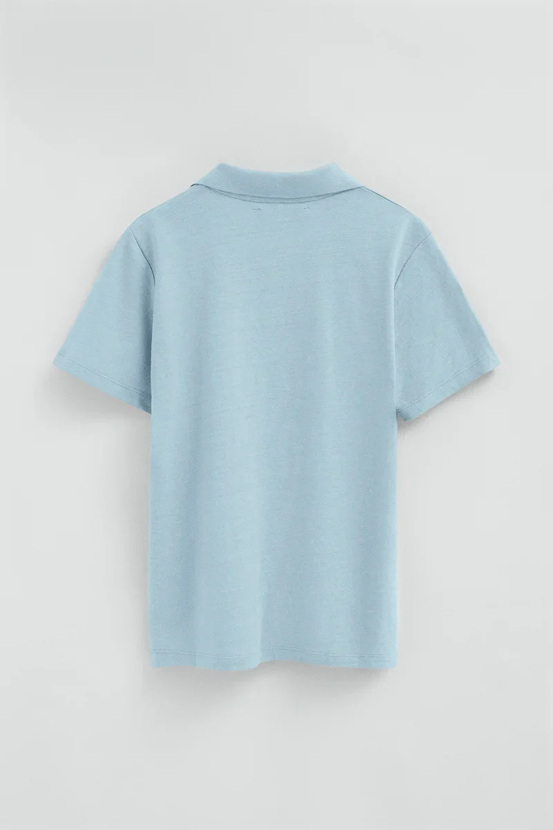 Light-blue cotton-linen polo shirt with buttonless collar and Rigby Go embroidery - Image 7