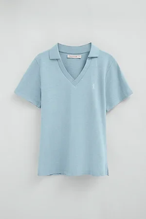 Light-blue cotton-linen polo shirt with buttonless collar and Rigby Go embroidery - Image 9