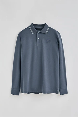 Denim-blue long-sleeve polo shirt with two buttons and branded patch - Image 9