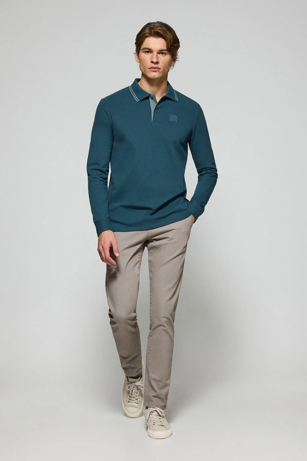 Blue polo shirt with two buttons and Polo Club logo - Image 4