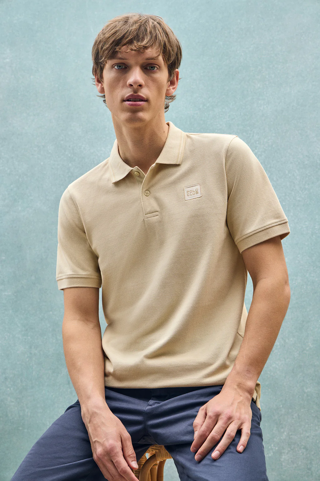 Ivory short-sleeve polo shirt with two buttons and chest detail - Image 10