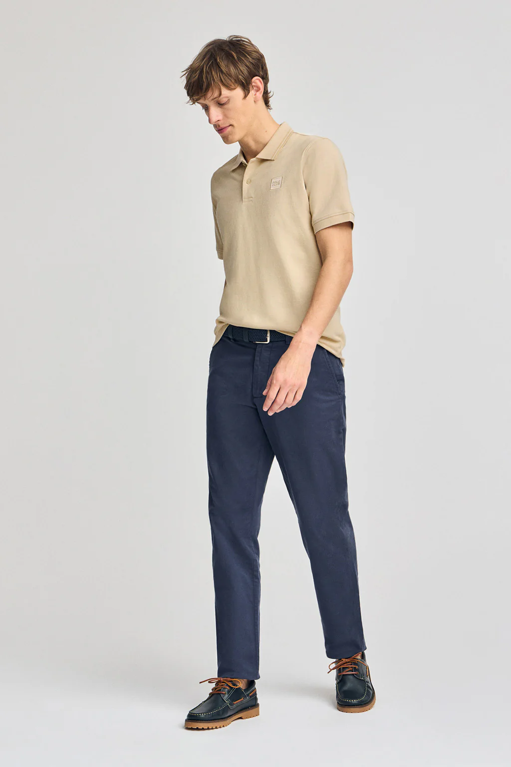 Ivory short-sleeve polo shirt with two buttons and chest detail - Image 4