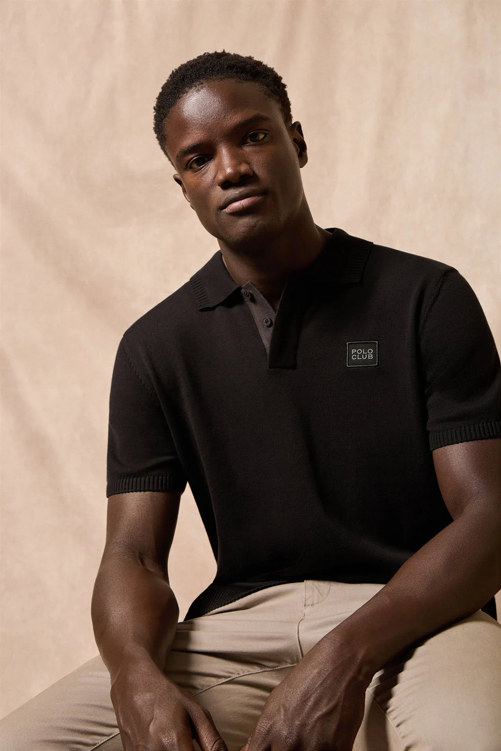 Black short-sleeve knitted polo shirt with Polo Club logo - Image 4