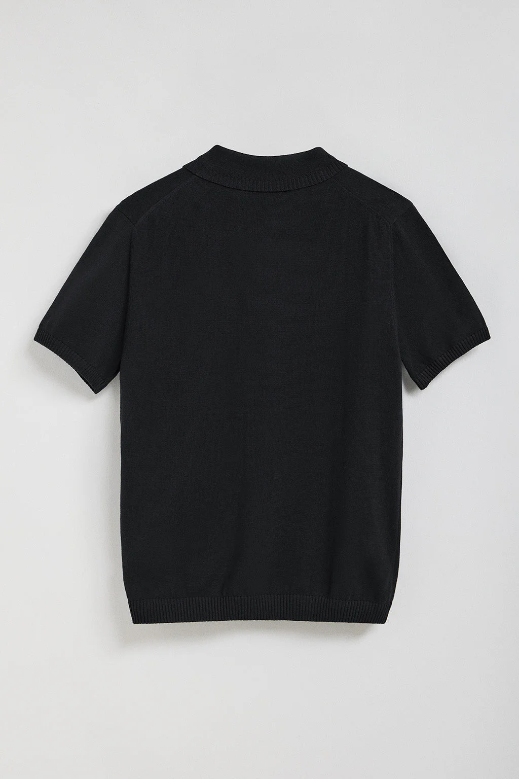 Black short-sleeve knitted polo shirt with Polo Club logo - Image 9