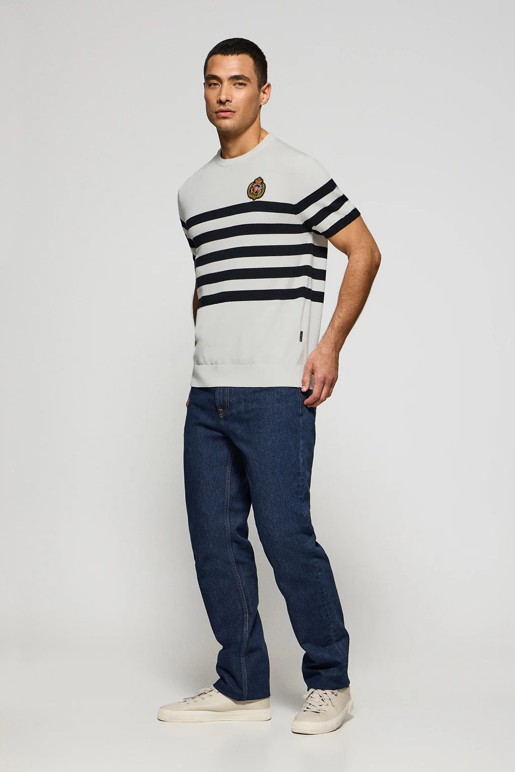 Beige short-sleeve striped jumper with nautical patch - Image 4