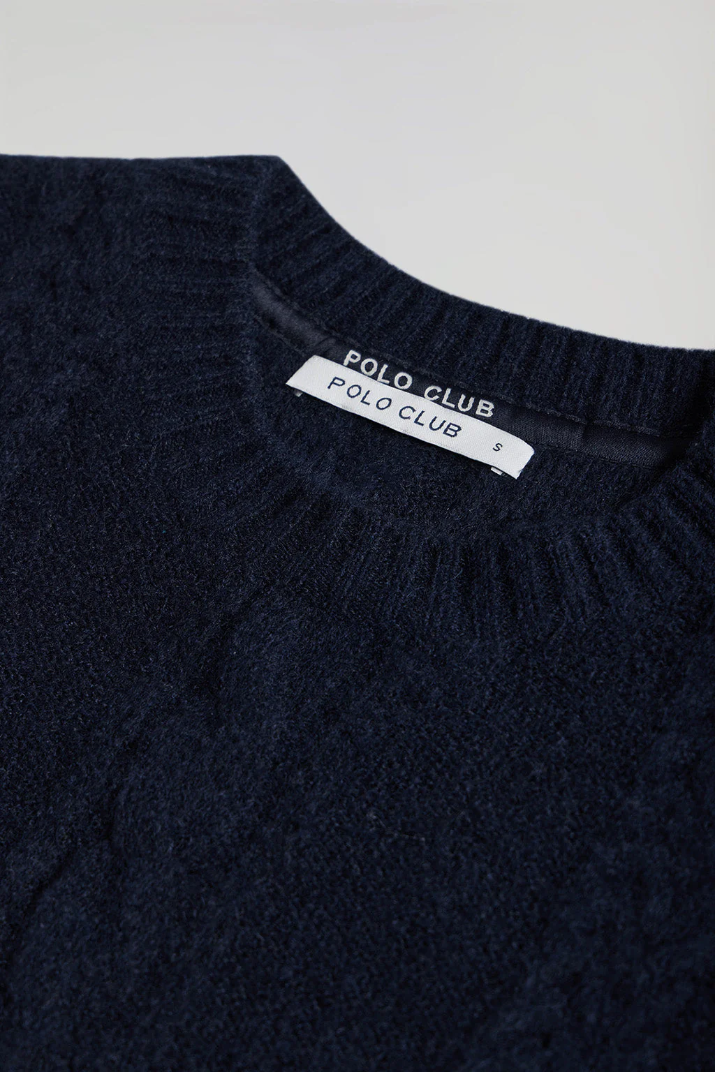 Blue round-neck plaited knit jumper with Polo Club sleeve detail - Image 7