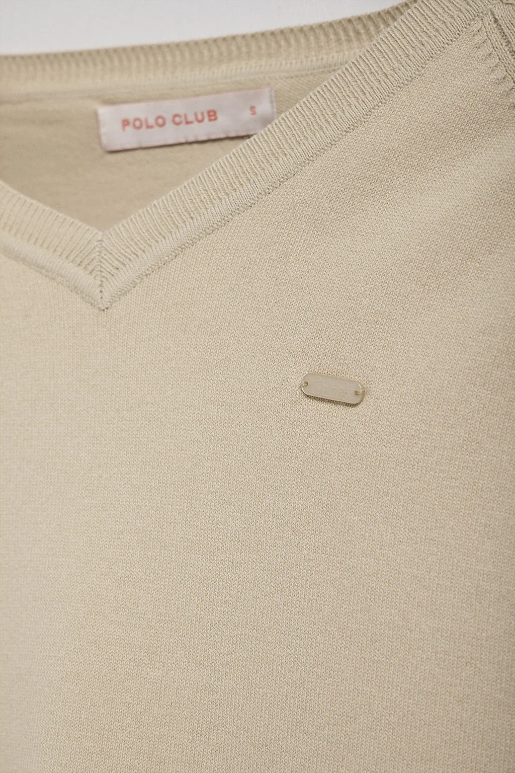 Beige knit jumper Katniss with Polo Club pearly button - Image 10