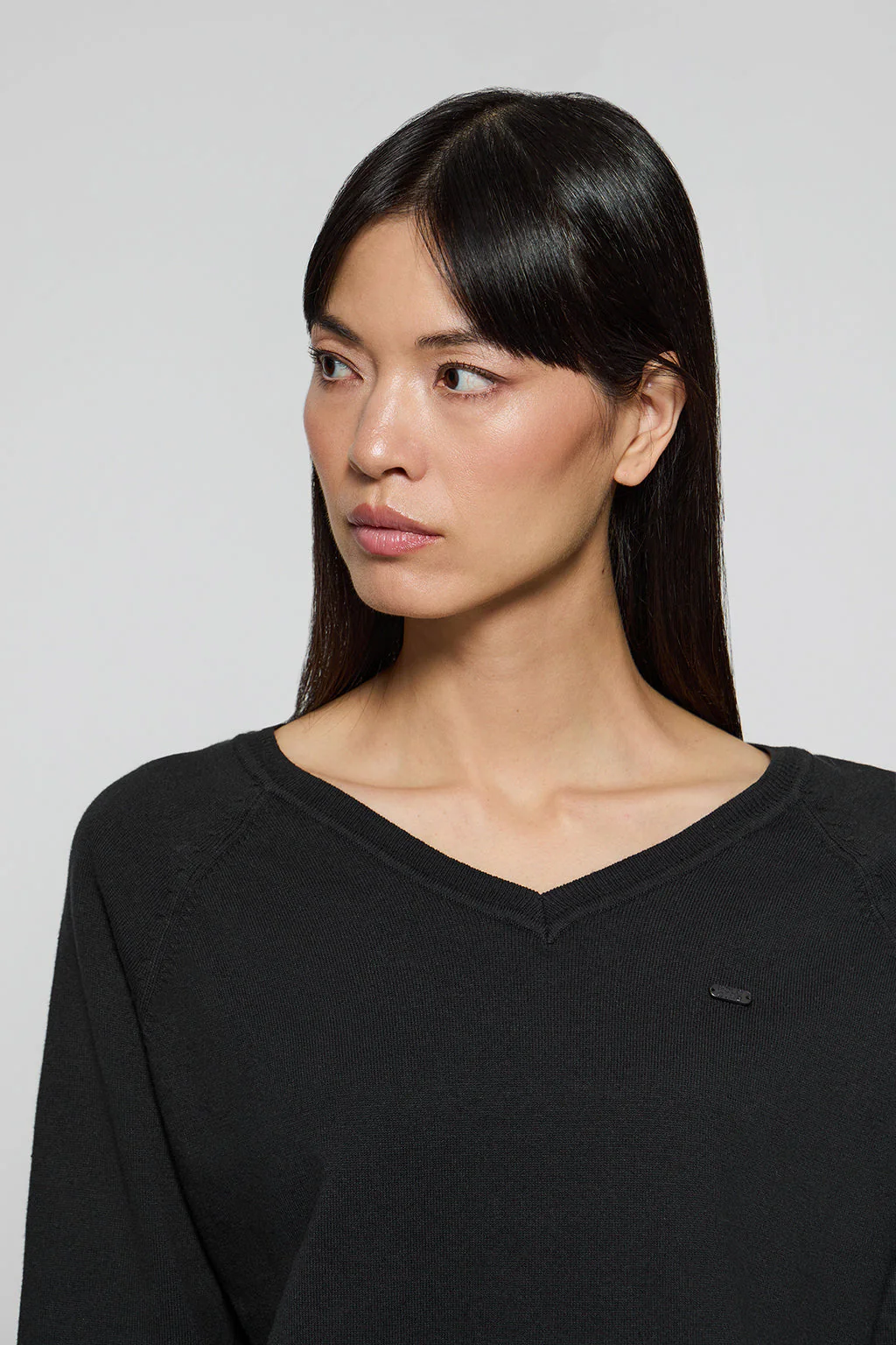 Black knit jumper Katniss with Polo Club pearly button - Image 3