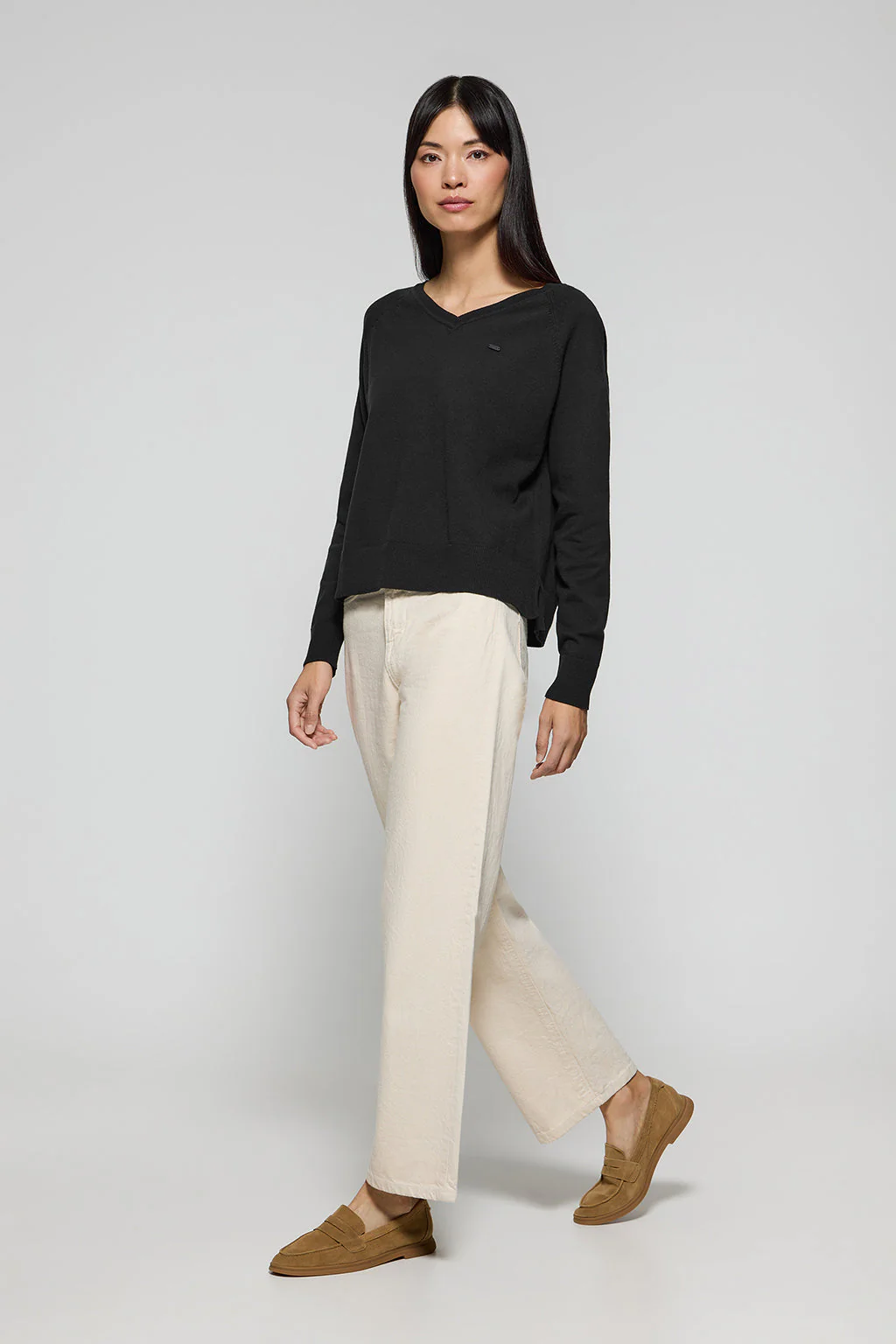 Black knit jumper Katniss with Polo Club pearly button - Image 4