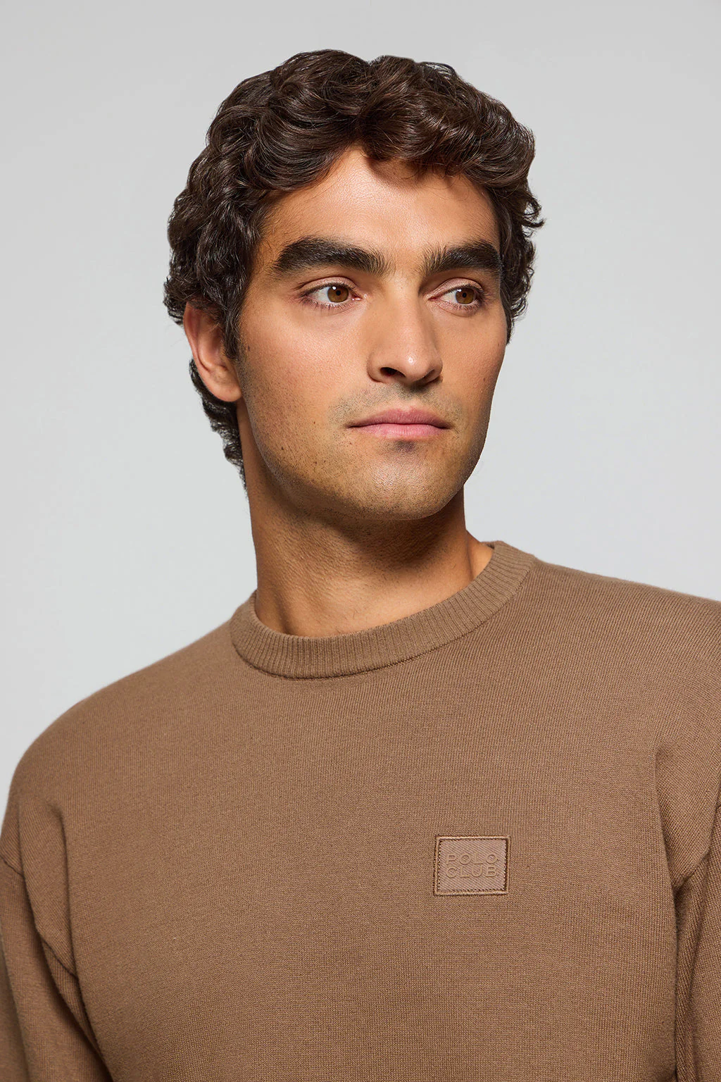 Brown round-neck knit jumper Keith with Polo Club details - Image 4
