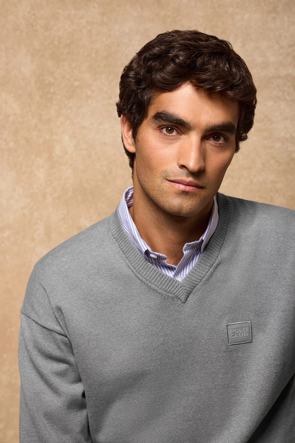 Grey-marl V-neck knit jumper Kendrik with Polo Club details - Image 5