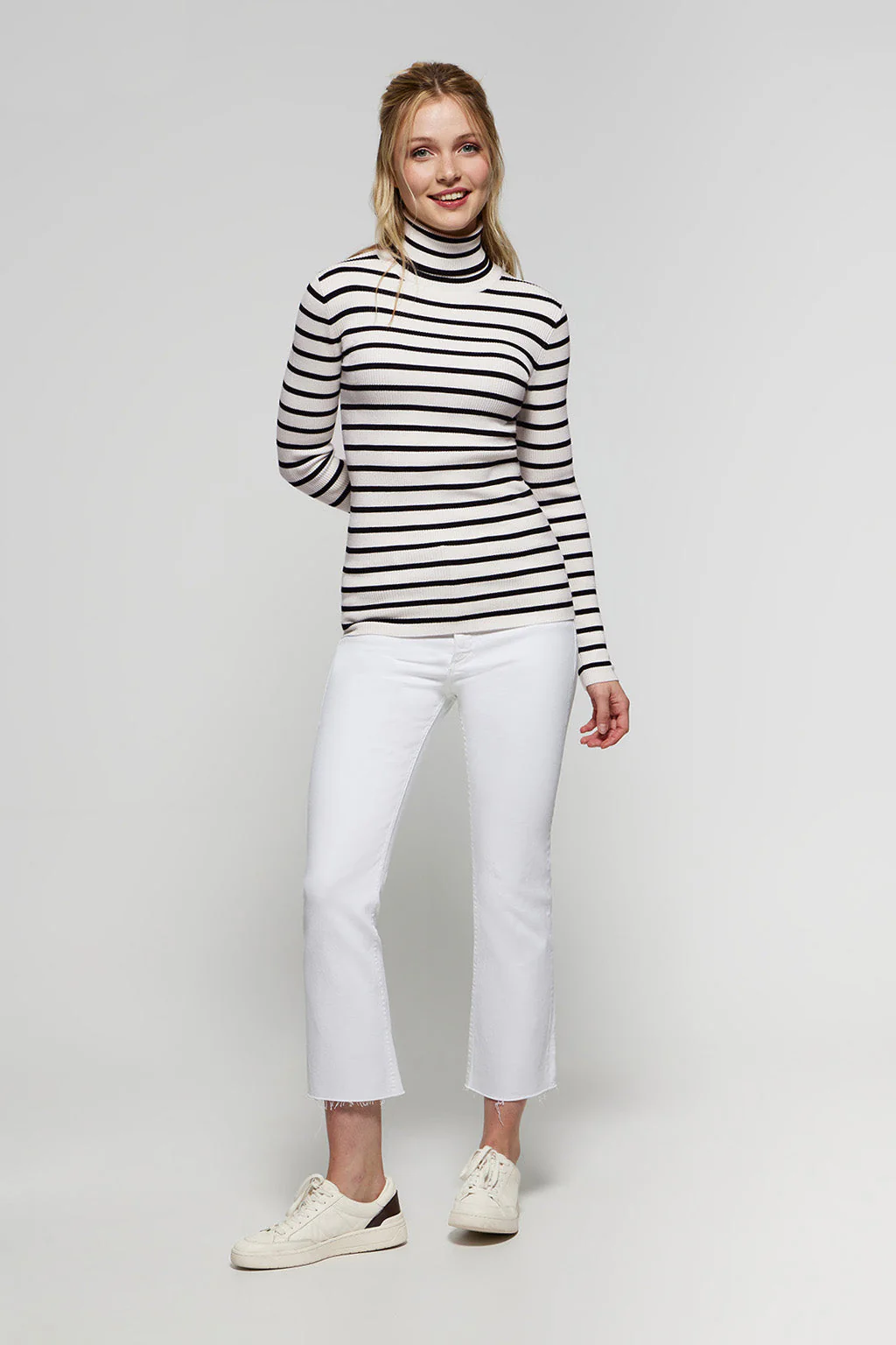 Navy-blue and beige turtleneck striped jumper with Polo detail - Image 3