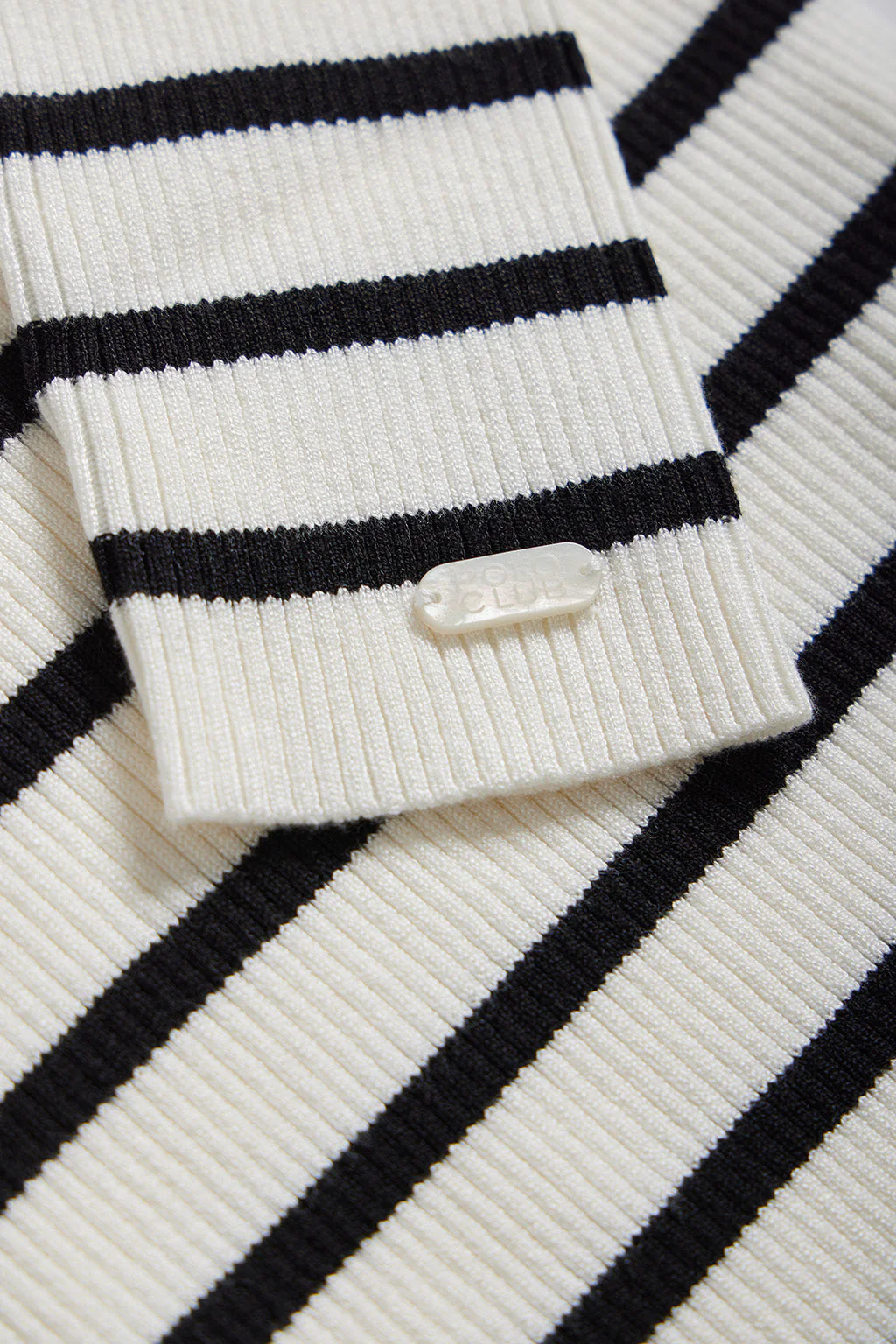 Navy-blue and beige turtleneck striped jumper with Polo detail - Image 8