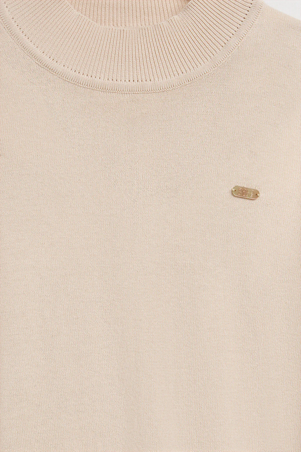Beige mock-neck knit jumper with PC pearly button - Image 7